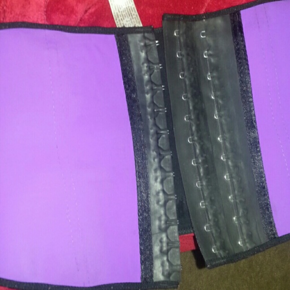 Ann Cherry genuine waist trainer.