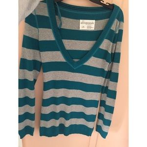 Women's sweater. Aeropostale.