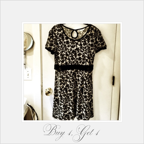 Black & Beige Flower Pattern Dress Size 8/10 - Picture 1 of 2