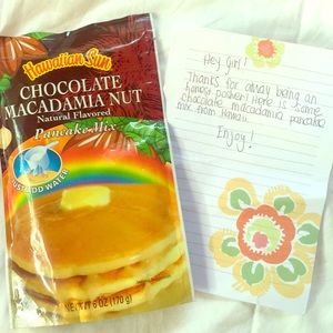 The sweetest Posher I know, from Hawaii! 😘 Skye🌸