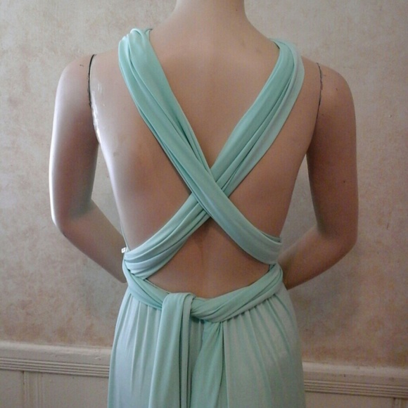 Long halter dress - Picture 3 of 4
