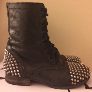 Steve Madden Studded combat boots