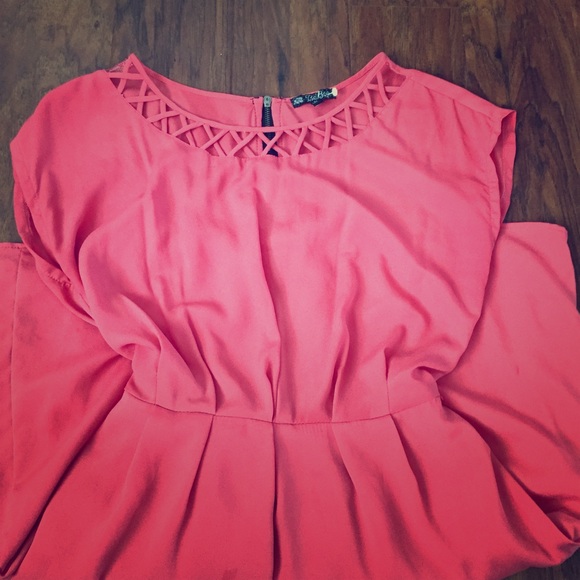 Dresses & Skirts - Vibrant pink dress with black details