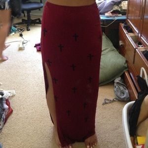 Burgundy cross slit maxi skirt