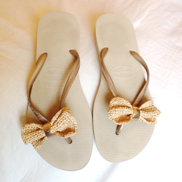 Havianas sand gold Bow flip flops