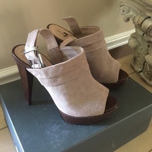 7 for all mankind heels.