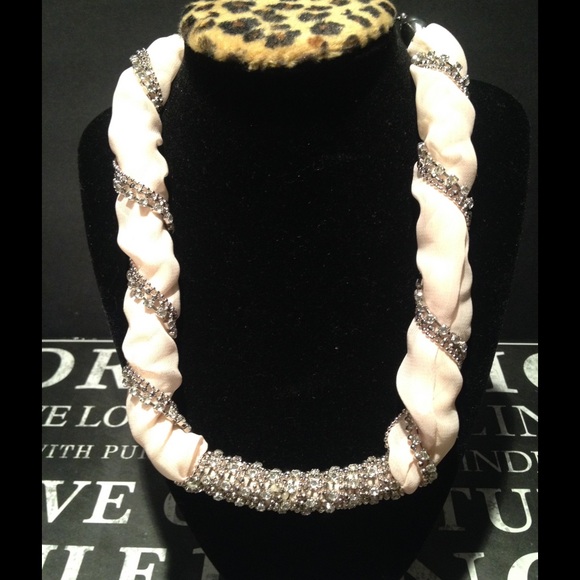 Intertwined Pale Pink Rhinestone Scarf Necklace