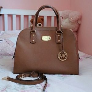 ❌sold❌ Michael Kors jet set satchel