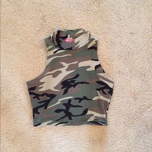 Camo crop top