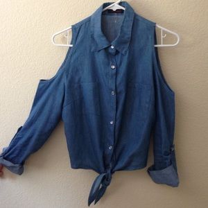 Cold shoulder tie top