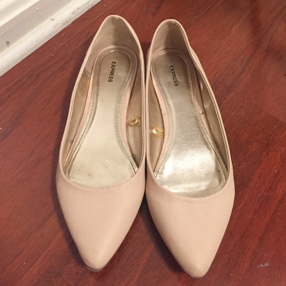 Express pointed flats