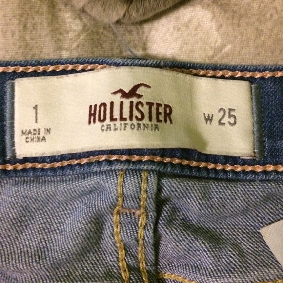 Shorts - Picture 3 of 3