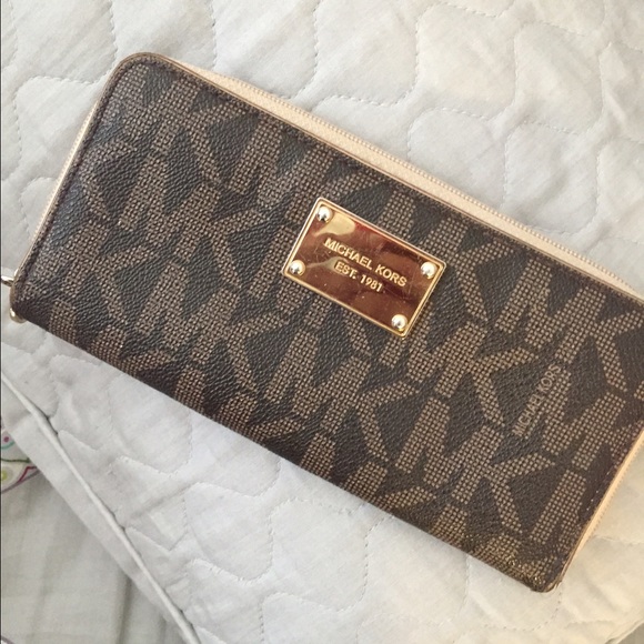 Authentic Michael Kors Wallet