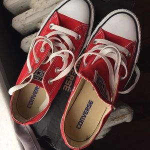 Red  Converse