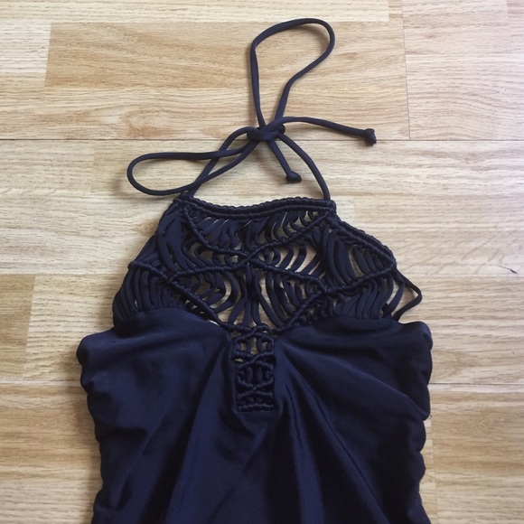 MIKOH CROCHET ONE PIECE IN SMALL