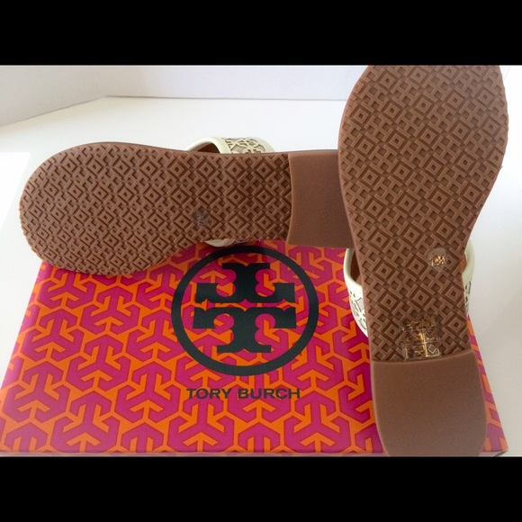 *SOLD*NIB Tory Burch Amara Flat Thong Sandal - Picture 3 of 4