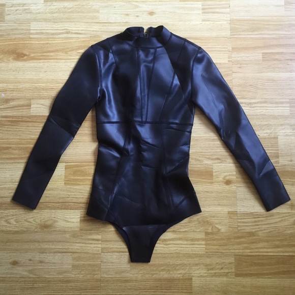 MIKOH SURF COLLECTION WETSUIT XSMALL