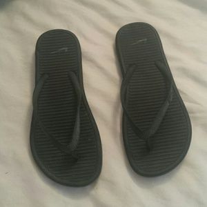 Flip flops