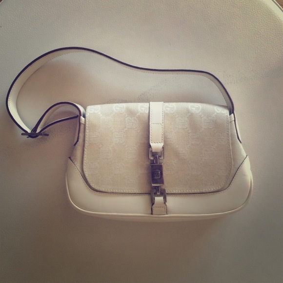 Gucci mini bag beige