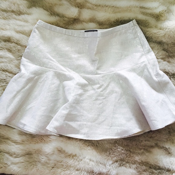 💋Gorgeous white and silver skirt!💋