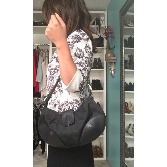 Black express handbag