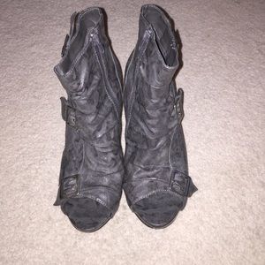 Gray vegan leather size 7 1/2 peep toe booties