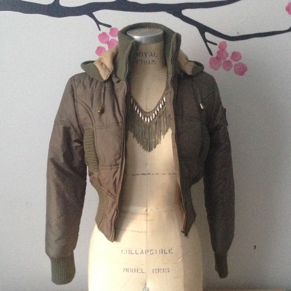 Winter Green Puff Jacket with Detachable Hood