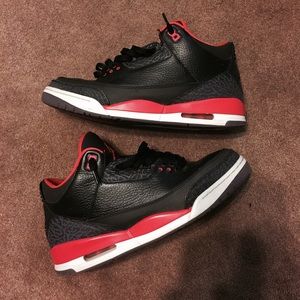 Crimson 3s Gucci belt