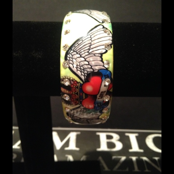 Graphic Rhinestone Bracelet