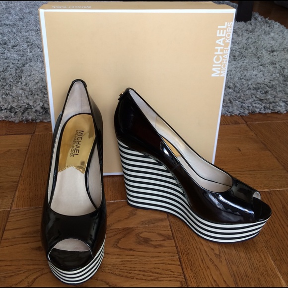 NEW Michael Michael Kors Adalia peep-toe wedges - Picture 1 of 4