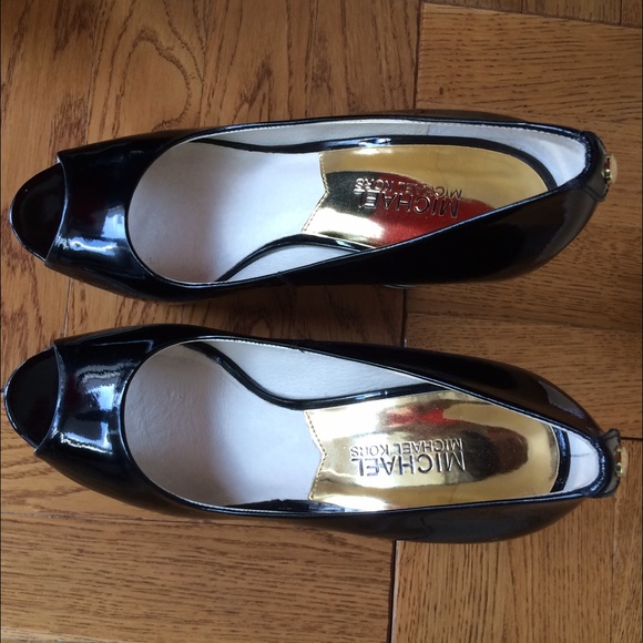 NEW Michael Michael Kors Adalia peep-toe wedges - Picture 2 of 4