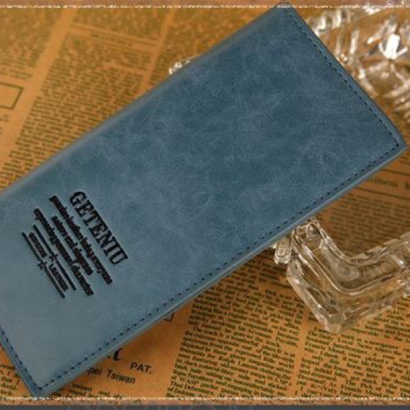 Womens Retro Clutch and ID Holder - Picture 3 of 3