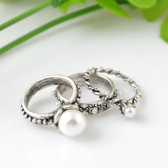 Jewelry - 🆕Midi Silver 3pc. Ring Set! Hot Trend!💖✨