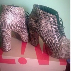 Jeffrey Campbell Style Pump (Vintage)