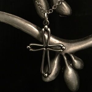 Open Cross with Buds