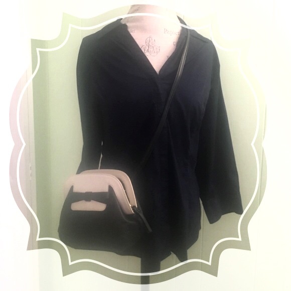 Small Scotty Kate Spade Purse - Picture 3 of 4