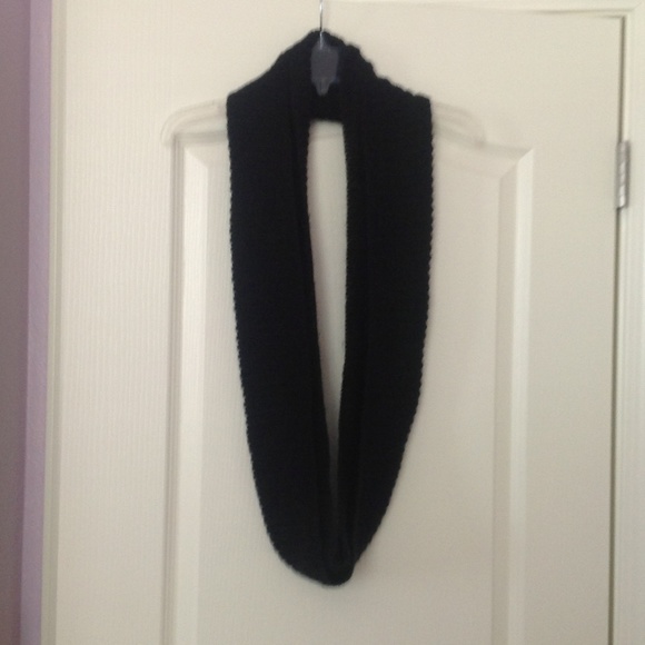 Pre- owned scarf - one size - Picture 4 of 4