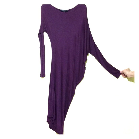 Angled-sleeved dress