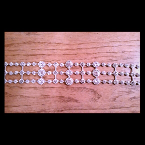 Diamond choker