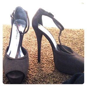 Grey platform heels!