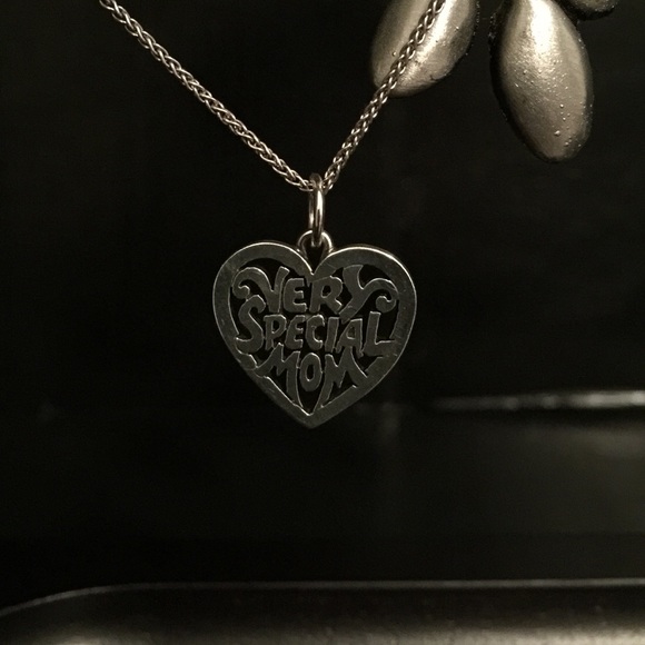 Very Special Mom Charm