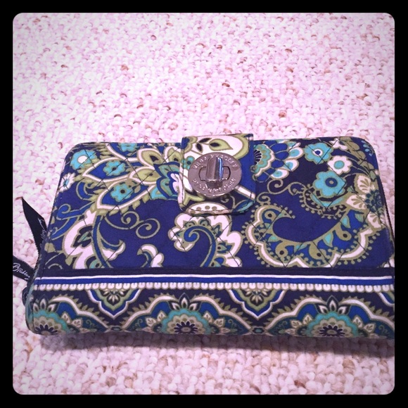 Vera Bradley clutch wallet
