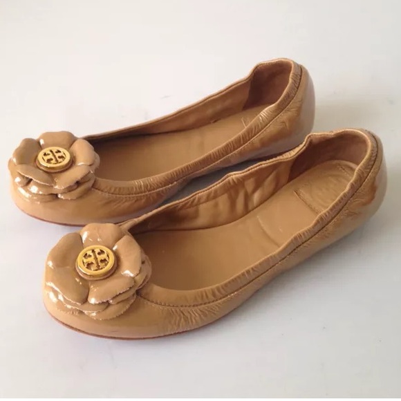 🚫🚫🚫SOLD🚫🚫🚫TORY BURCH "Shelby" Nude patent