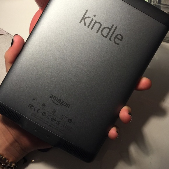 Amazon Kindle (never used) - Picture 2 of 3