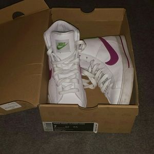 Nike Women Sweet Classic High