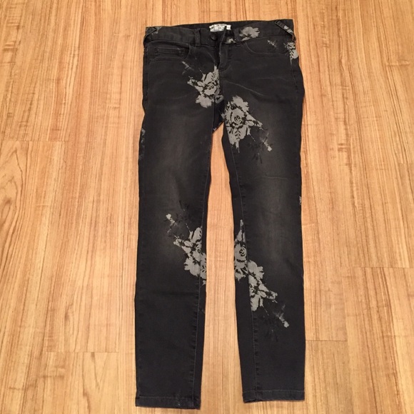 Free people grey jeans with flowers