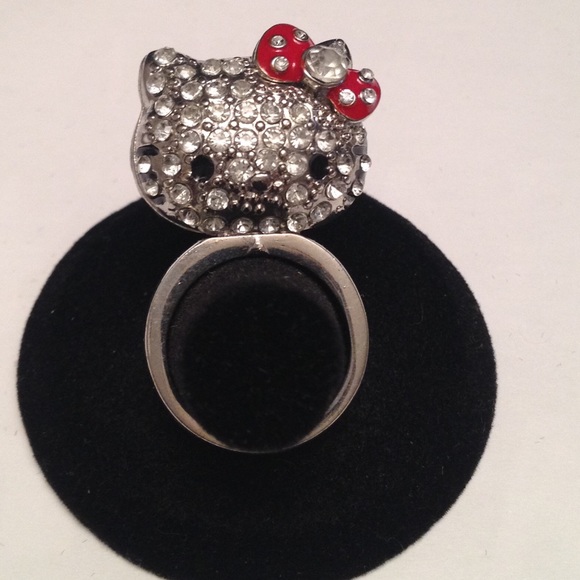 💍Stand Up Face Rhinestone Hello Kitty Ring💍