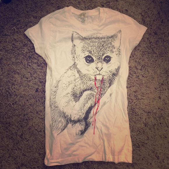 Tee