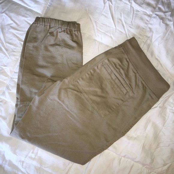 3/4 length khakis