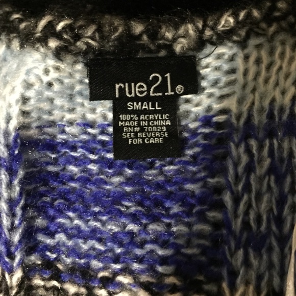 A cute top which would look stunning with tights! - Picture 2 of 2